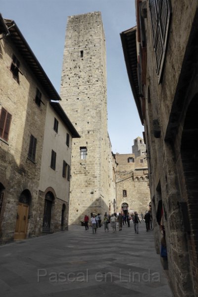 P1010940_San Gimignano.JPG