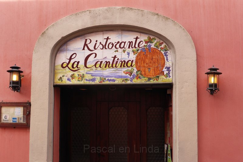 P1020171_La Cantina.JPG